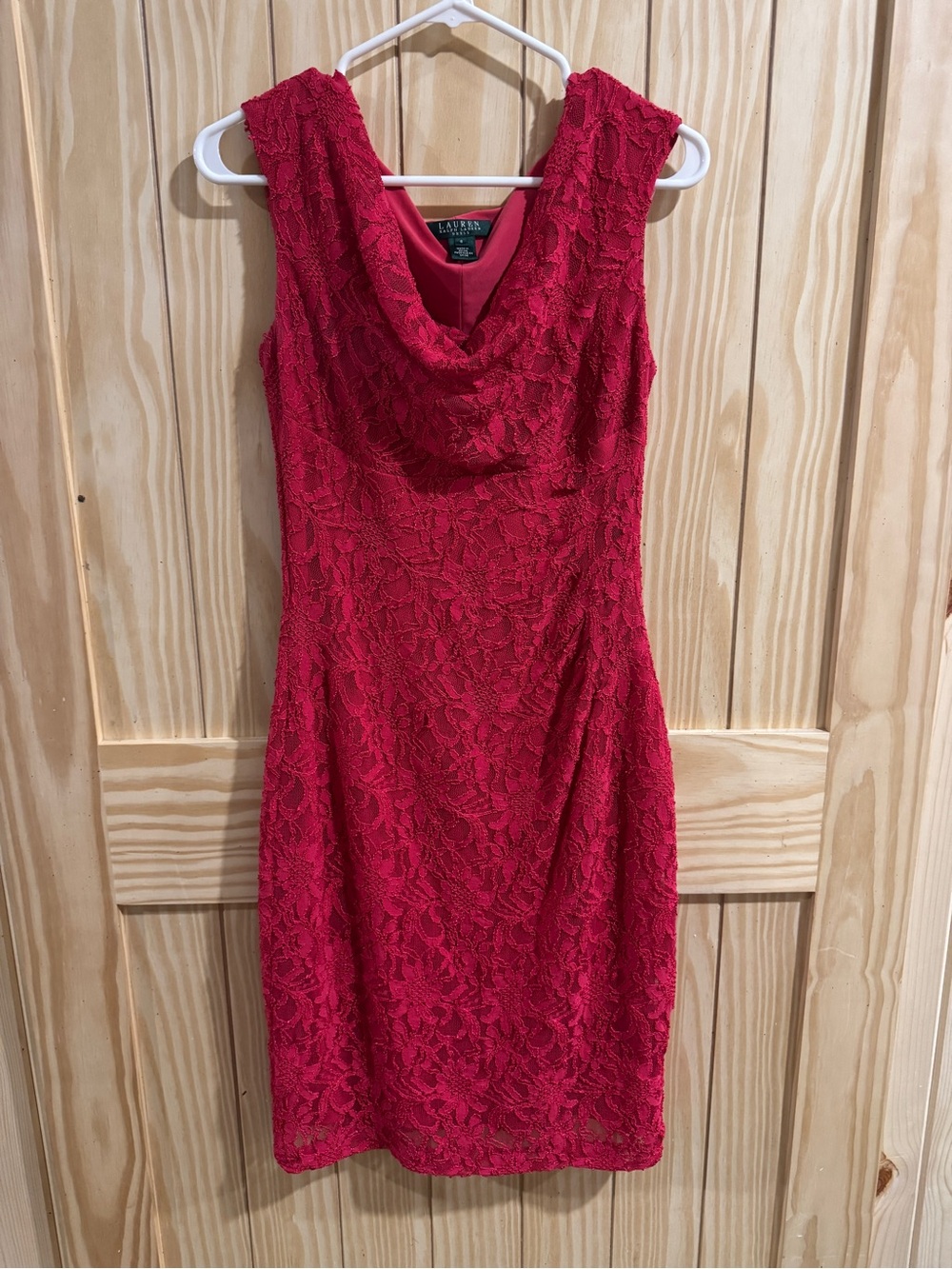 Elegant Lauren by Ralph Lauren floral lace fitted red dress
